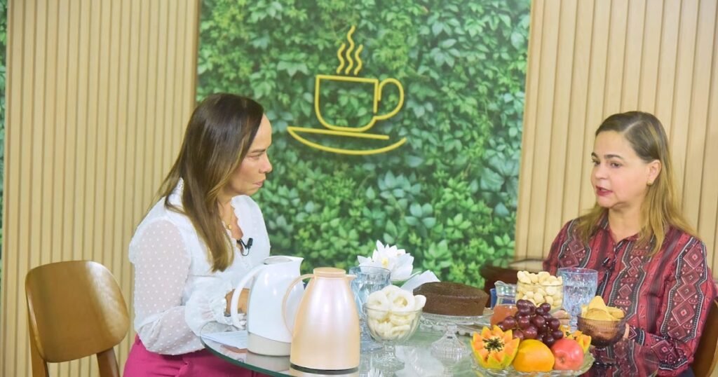 ‘Café com Notícias’ – Promotora de Justiça aborda direitos de órfãos de vítimas de feminicídio ‘Café com Notícias’ – Promotora de Justiça aborda direitos de órfãos de vítimas de feminicídio