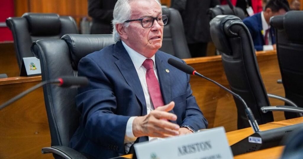 Arnaldo Melo defende obra na MA-372 e atesta que oposição faz crítica vazia ao tentar diminuir impactos das ações do governo