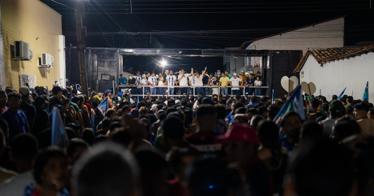 Em Bacabal, “Arrastão da Vitória” com time de Roberto Costa reúne multidão em apoio a Orleans Brandão