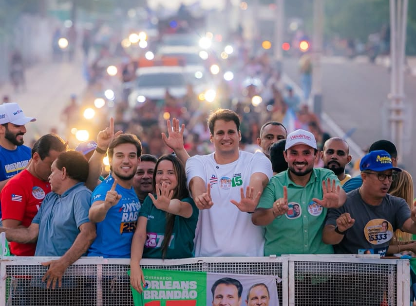 Multidão acompanha Orleans em Vargem Grande, que anuncia ações para água, saúde e segurança